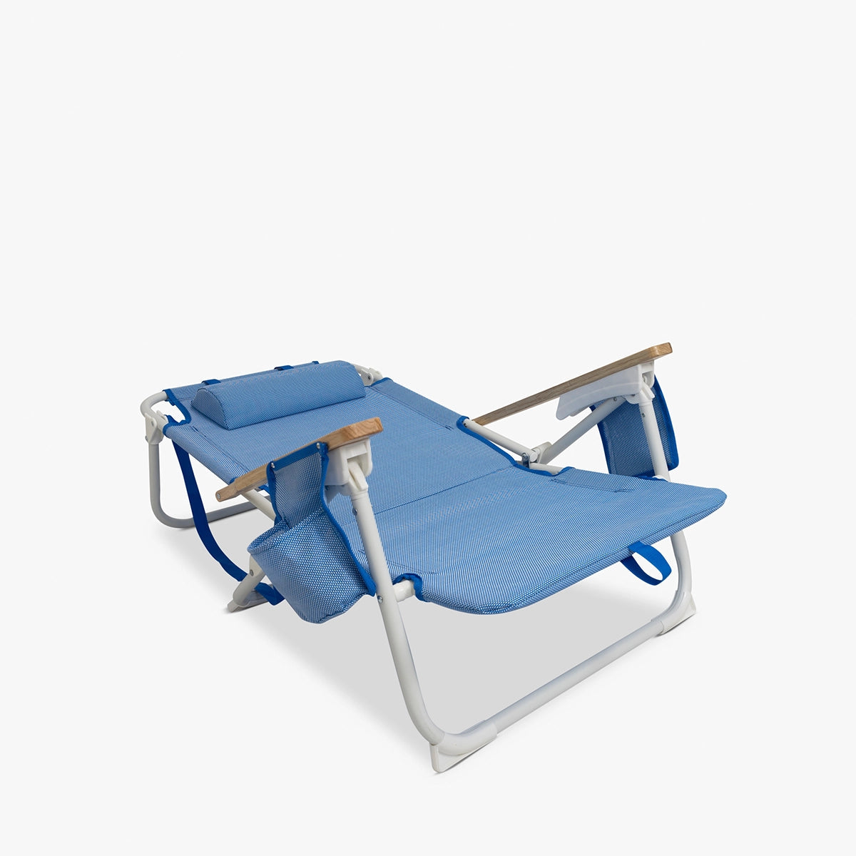 Ocean_DashChair_8_GreyBG.webp